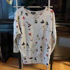 Papillon Blanc Multicolor Floral Sweater